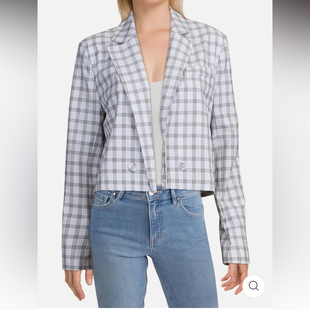 Plaid cropped blazer